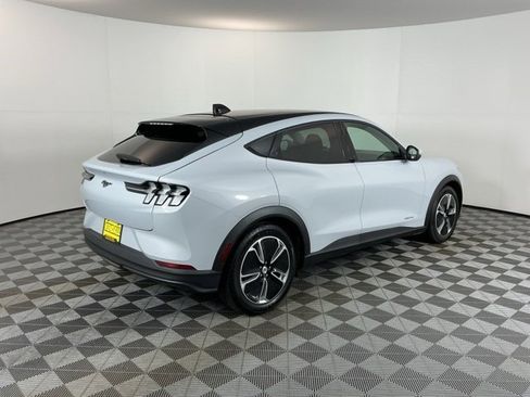 Used 2021 Ford Mustang Mach-E Select w/ Comfort/Appearance Package image 5