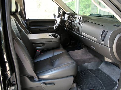 Used 2014 Chevrolet Silverado 2500 LT w/ Texas Edition AWD/4WD image 34