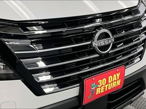 New 2025 Nissan Rogue S image 15