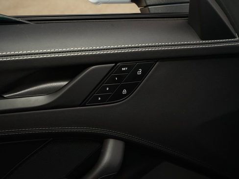 Used 2024 Porsche 911 Carrera GTS image 27