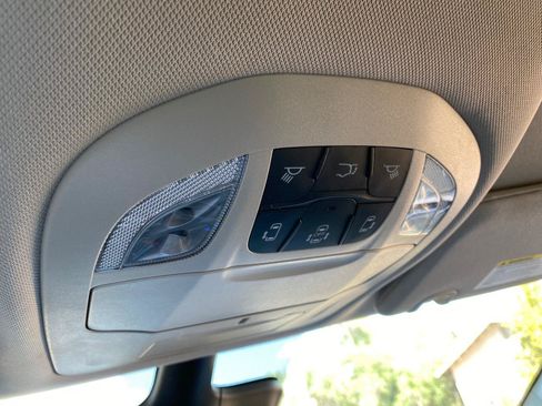 Used 2024 Chrysler Pacifica Limited FWD image 60