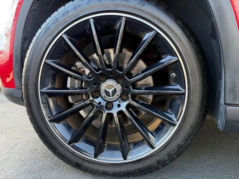 Used 2018 Mercedes-Benz GLA 250 4MATIC image 46