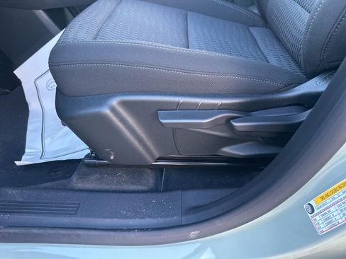 New 2026 Chevrolet Equinox LT image 17