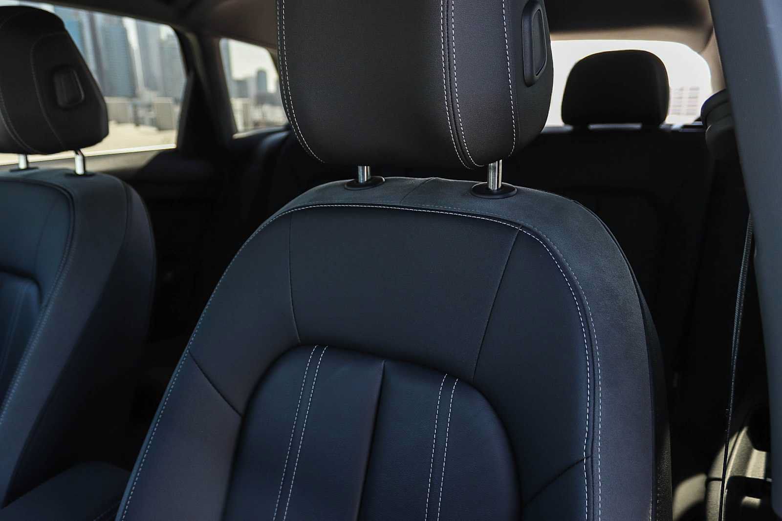 Used 2023 Audi Q4 e-tron Premium w/ Convenience Package RWD image 36