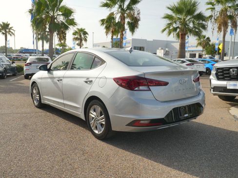 Used 2020 Hyundai Elantra SEL FWD image 13