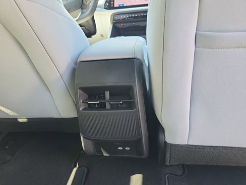 New 2026 Jeep Cherokee Laredo AWD/4WD image 16