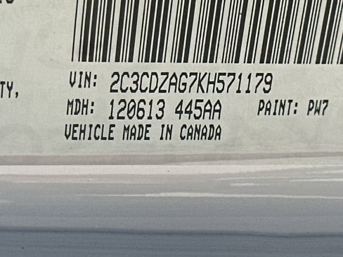 Used 2019 Dodge Challenger SXT w/ Blacktop Package image 27