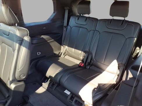 New 2025 Jeep Grand Cherokee L Limited w/ Luxury Tech Group II image 26