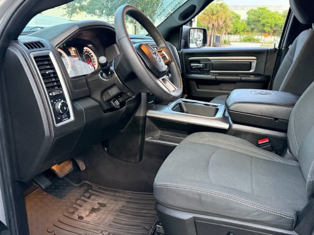 Used 2021 RAM 1500 Classic SLT RWD image 9