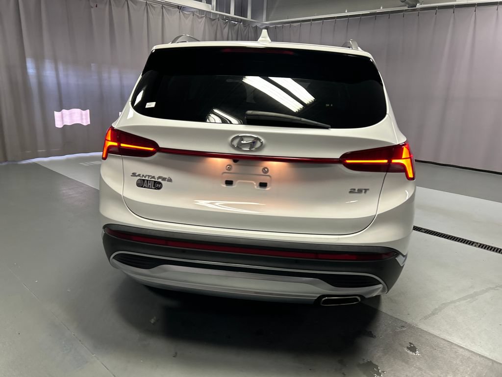 Used 2023 Hyundai Santa Fe Limited FWD image 6