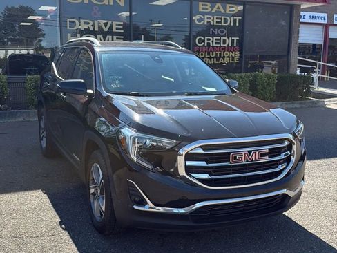Used 2021 GMC Terrain SLT image 3