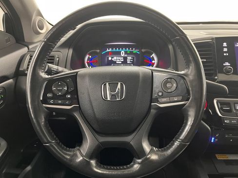 Used 2019 Honda Pilot Touring image 17