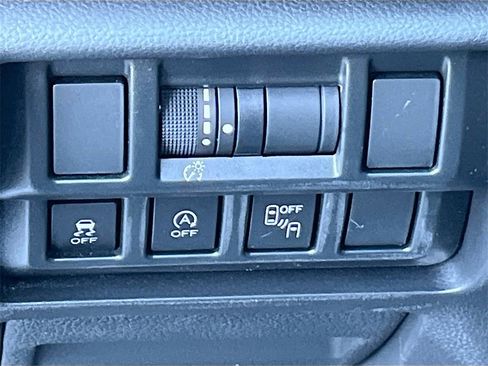 Used 2021 Subaru Crosstrek 2.5i Sport w/ Moonroof Package image 10