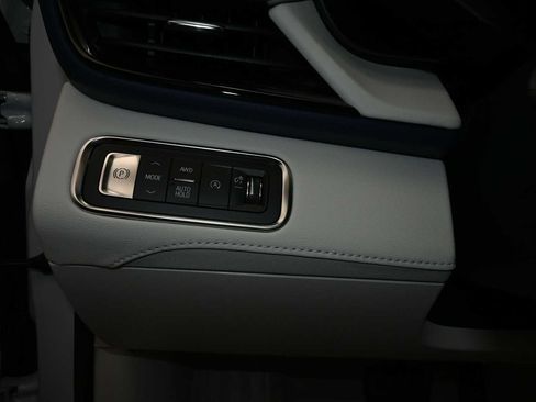 New 2026 Buick Enclave Avenir w/ Super Cruise Package AWD/4WD image 13