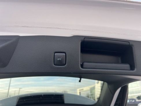 Used 2022 Ford Escape SEL AWD/4WD image 15