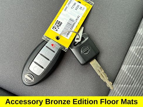 Used 2024 Nissan Titan SV w/ SV Bronze Edition Package image 29