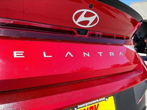 Used 2025 Hyundai Elantra Sport FWD image 26