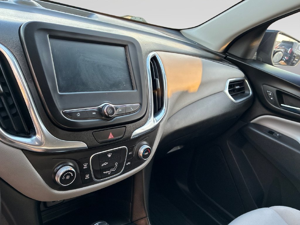 Used 2018 Chevrolet Equinox LT FWD image 14