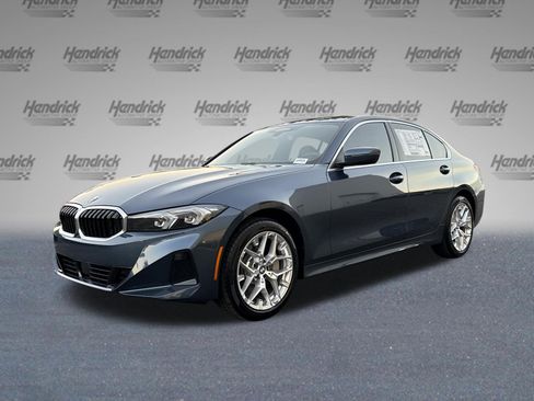 Used 2026 BMW 330i xDrive Sedan w/ Premium Package AWD/4WD image 5