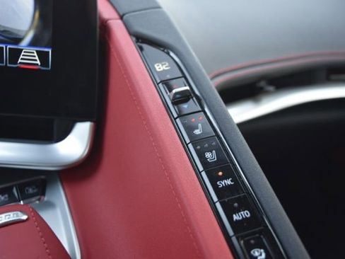 Used 2024 Chevrolet Corvette Stingray Preferred Cpe w/ 2LT image 32