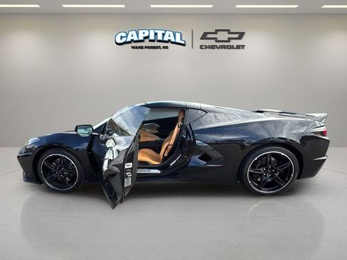 Used 2023 Chevrolet Corvette Stingray w/ Z51 Performance Package image 12