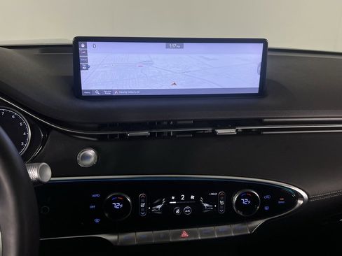 Used 2023 Genesis GV70 2.5T w/ Advanced Package image 17