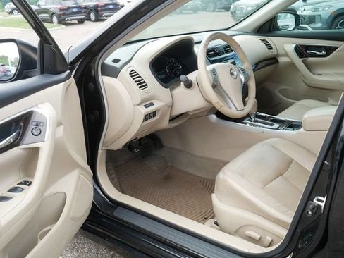 Used 2013 Nissan Altima 2.5 SL FWD image 12