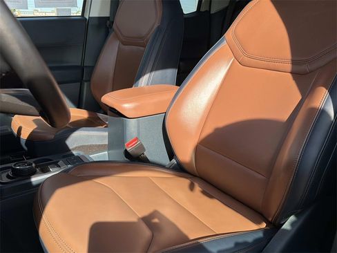 Used 2024 Ford Maverick Lariat image 25