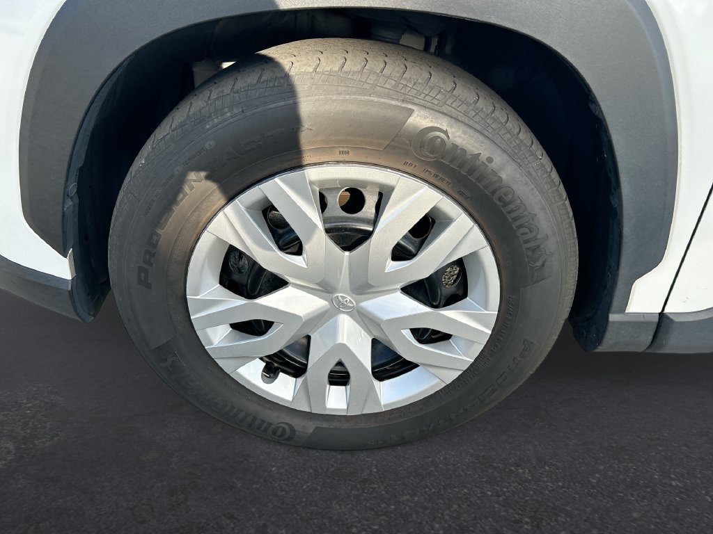 Certified 2025 Toyota Corolla Cross L FWD image 10