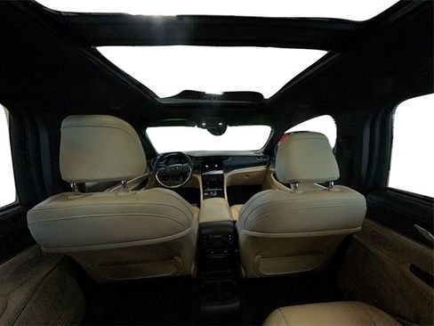 Used 2024 Jeep Grand Cherokee L Limited w/ Luxury Tech Group II image 33