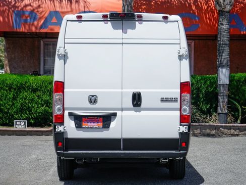 Used 2025 RAM ProMaster 2500 w/ Convenience Group FWD image 7