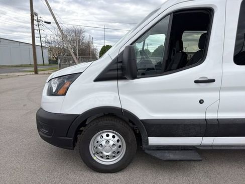 New 2026 Ford Transit 350 148 Medium Roof Wagon AWD image 9