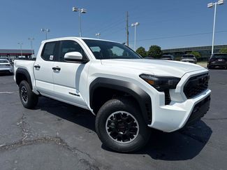 Used 2026 Toyota Tacoma TRD Off-Road w/ TRD Off Road Upgrade Package AWD/4WD video 2