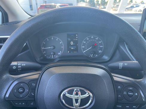 Used 2023 Toyota Corolla LE image 11