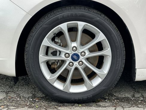 Used 2019 Ford Fusion Energi Titanium image 23