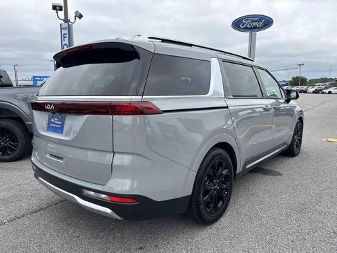 Used 2022 Kia Carnival SX FWD image 5