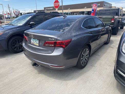 Used 2017 Acura TLX V6 w/ Technology Package FWD image 9