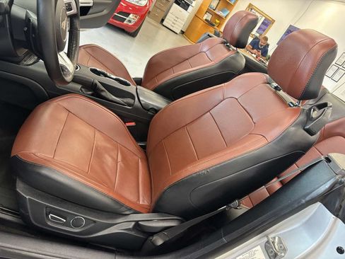 Used 2015 Ford Mustang GT Premium RWD image 29