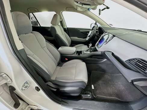 Used 2022 Subaru Outback Premium AWD/4WD image 27