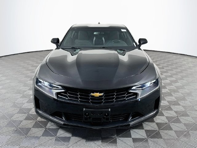 Used 2024 Chevrolet Camaro LT RWD image 2