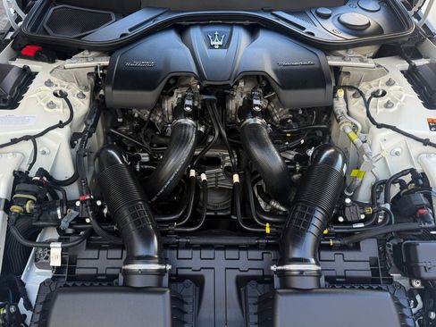 Used 2024 Maserati GranTurismo Trofeo image 46