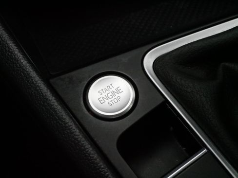 Certified 2024 Volkswagen Jetta SEL image 28