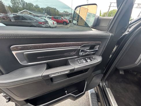 Used 2018 RAM 1500 Limited AWD/4WD image 10