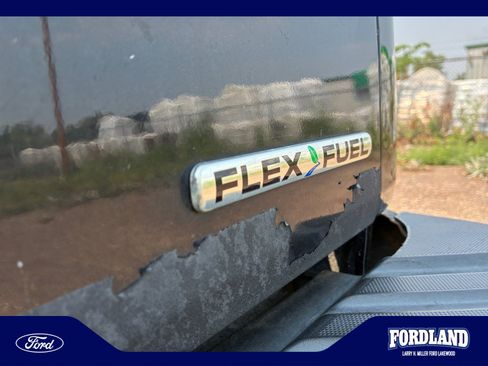 Used 2014 Ford F150 FX4 w/ Equipment Group 402A Luxury AWD/4WD image 24