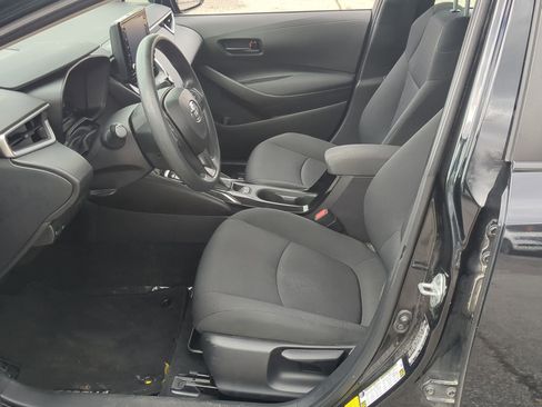 Used 2022 Toyota Corolla LE image 11