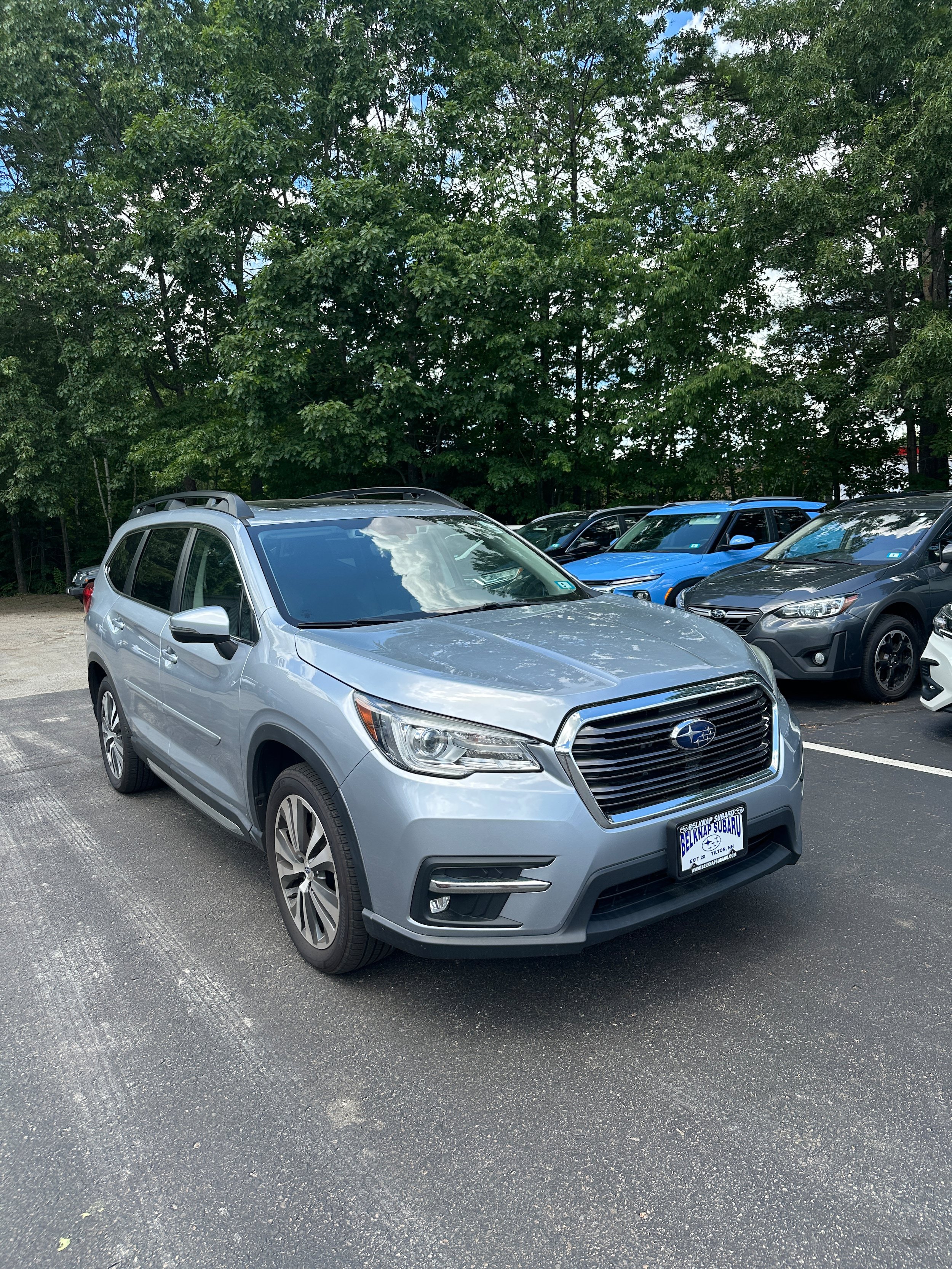 Used 2020 Subaru Ascent Limited w/ Technology Package AWD/4WD image 3