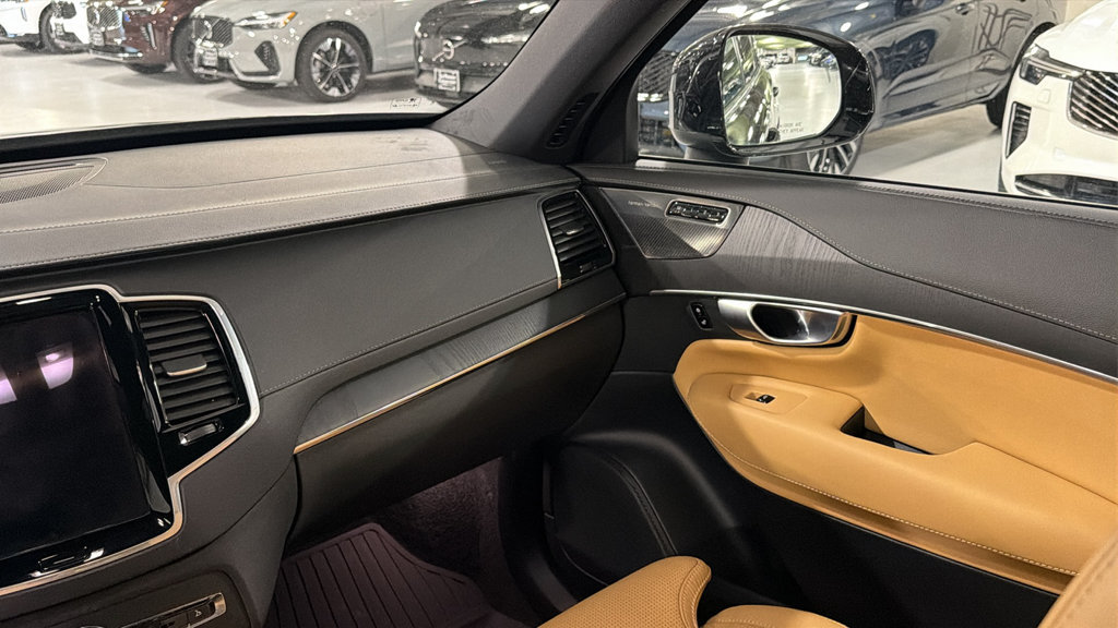 Certified 2023 Volvo XC90 B6 Ultimate w/ Protection Package Premier AWD/4WD image 26