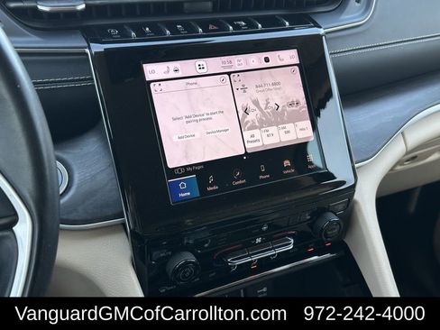 Used 2022 Jeep Grand Cherokee Limited AWD/4WD image 17
