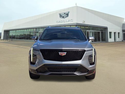 Certified 2025 Cadillac XT4 Sport FWD image 2