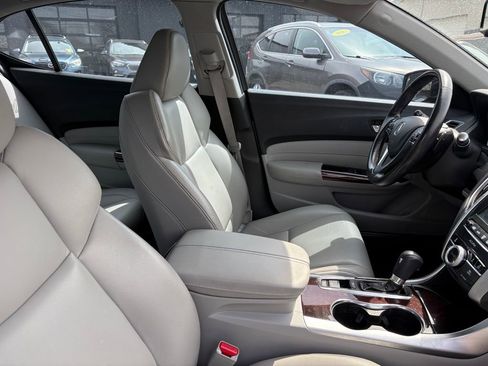 Used 2016 Acura TLX image 8